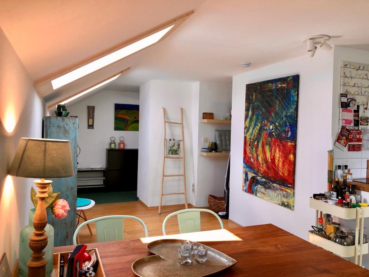 Charmante Ferienwohnung Mit Balkon Im 5-Seen-Land Hechendorf am Pilsensee Bagian luar foto