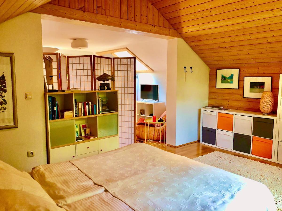 Charmante Ferienwohnung Mit Balkon Im 5-Seen-Land Hechendorf am Pilsensee Bagian luar foto