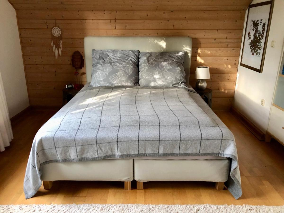 Charmante Ferienwohnung Mit Balkon Im 5-Seen-Land Hechendorf am Pilsensee Bagian luar foto