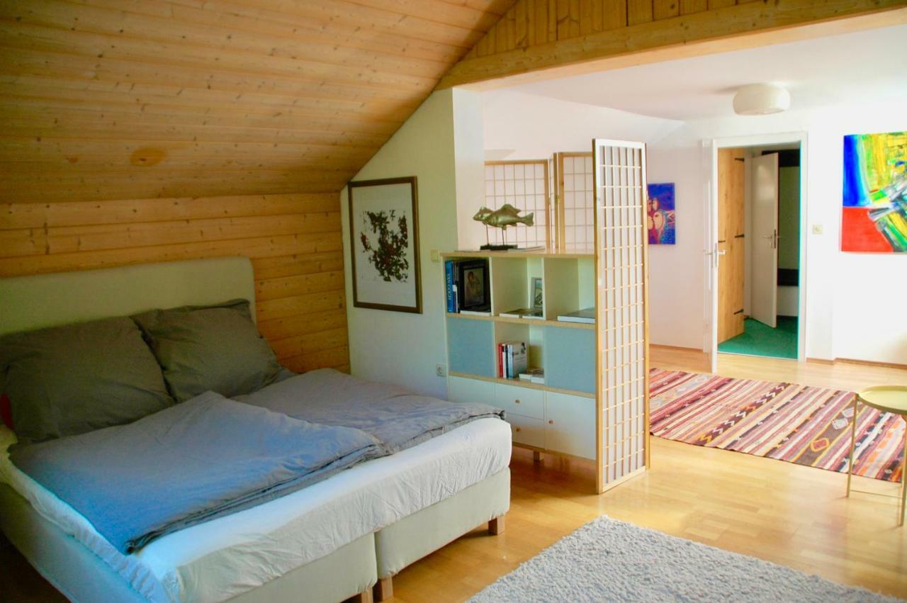 Charmante Ferienwohnung Mit Balkon Im 5-Seen-Land Hechendorf am Pilsensee Bagian luar foto