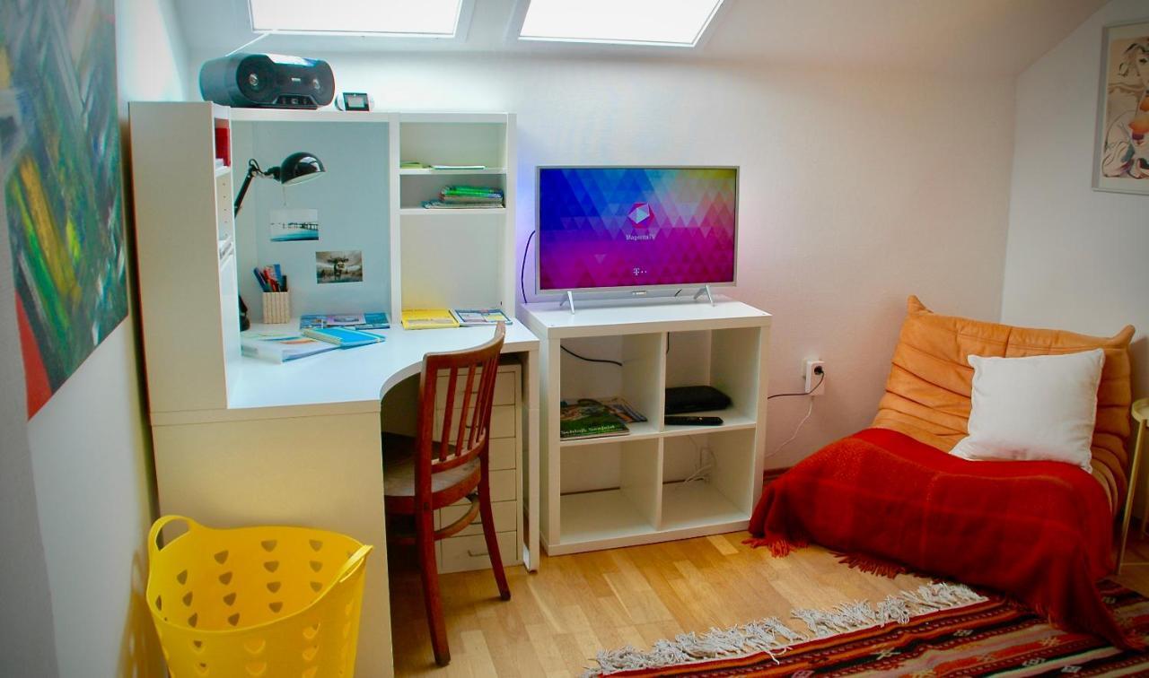 Charmante Ferienwohnung Mit Balkon Im 5-Seen-Land Hechendorf am Pilsensee Bagian luar foto